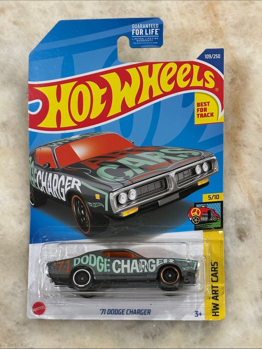 Hot Wheels '71 Dodge Charger Toy Car - Green and Orange